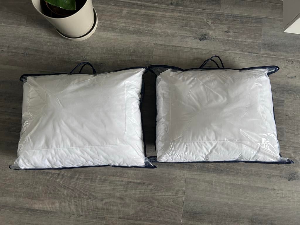 2 anti-allergische hoofdkussens (1x nieuw, 1x z.g.a.n.), Ophalen, Eenpersoons, Wit, Nieuw