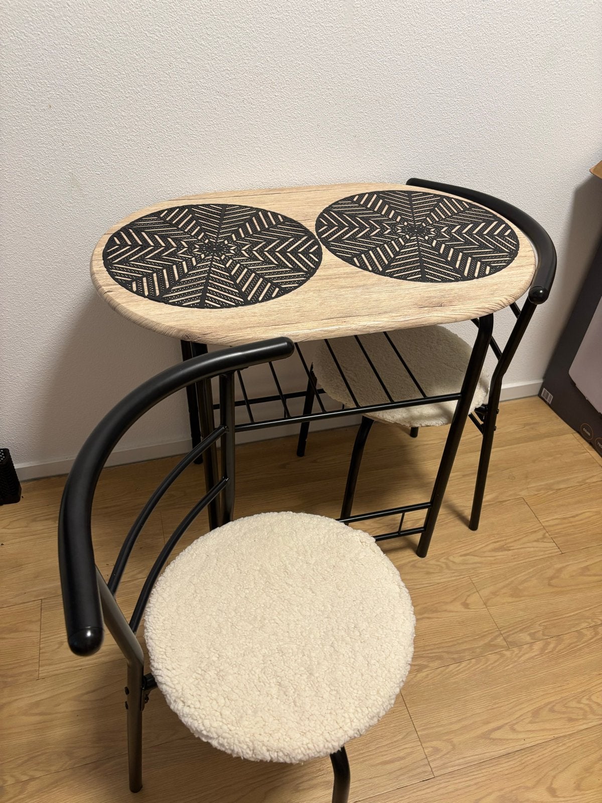 Bistroset / Eettafel met 2 stoelen – Zo goed als nieuw, Huis en Inrichting, Tot twee personen, Zo goed als nieuw, Ovaal, Overige houtsoorten