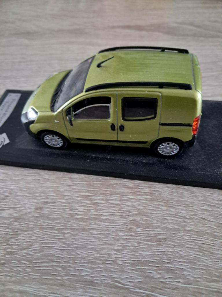 Leuke Peugeot Bipper, Ophalen of Verzenden, 1:50 of kleiner, Auto, Overige merken