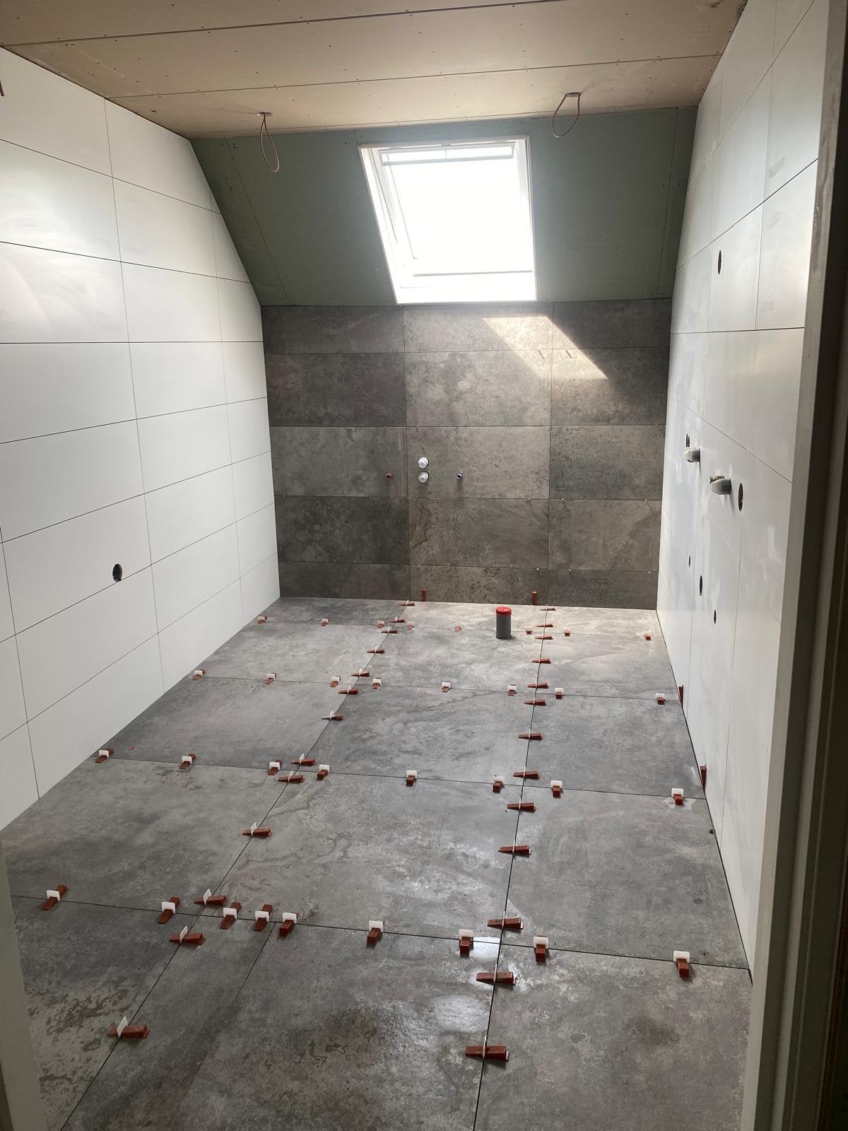 Wc of badkamer tegels, Ophalen