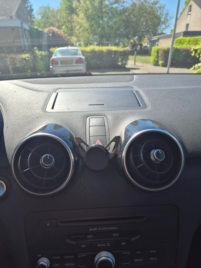 Audi a1 telefoonhouder, Ophalen of Verzenden, Zo goed als nieuw
