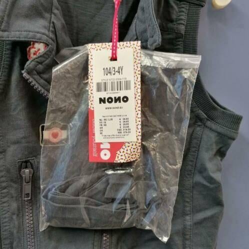 Nono nieuw grijs gilet vestje met asymm. rits 104 nr 34852, Nono, Meisje, ., Trui of Vest