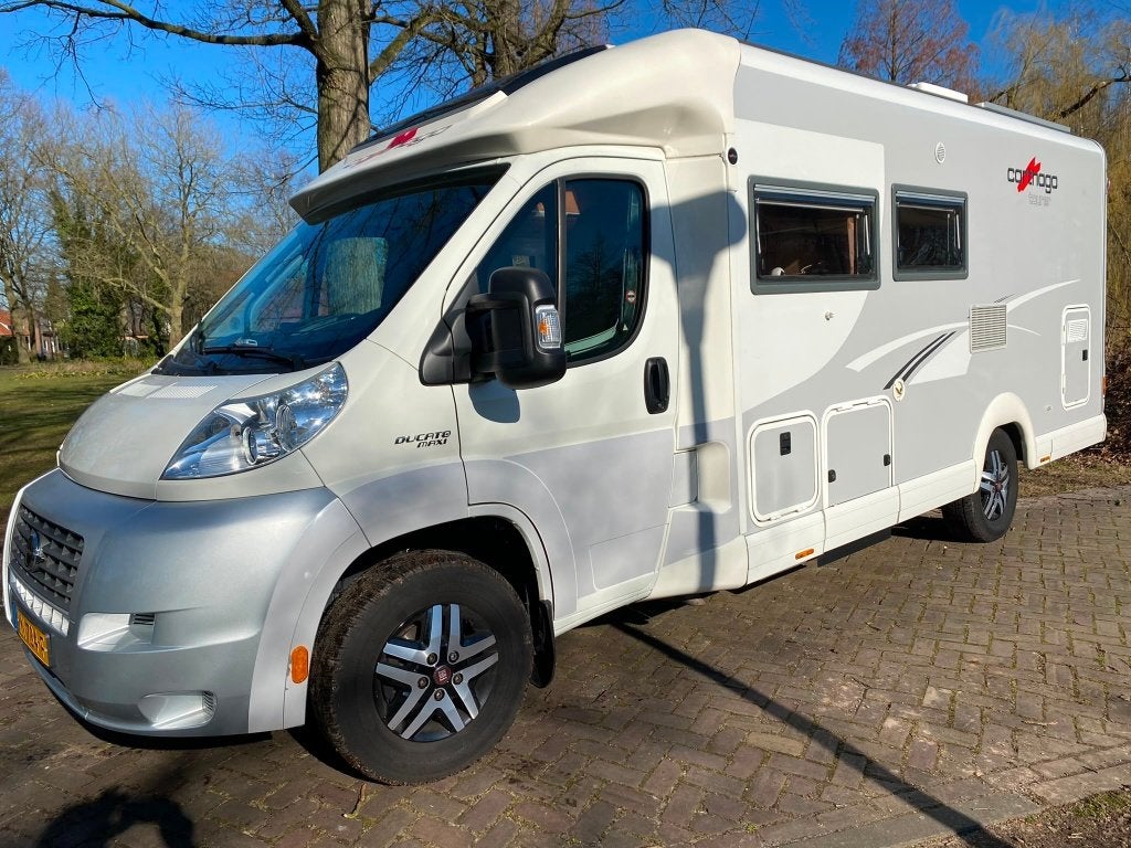 Carthago tourer bouwjaar 2013 kmstd 136.000 AUTOMAAT, Automaat, Achteruitrijcamera, Afzuigkap, Ringverwarming