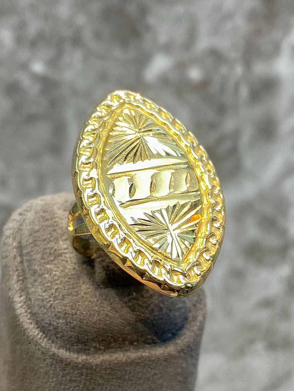 14k Gouden Dames Ring, 19 tot 20, Nieuw, Ophalen of Verzenden, Dame