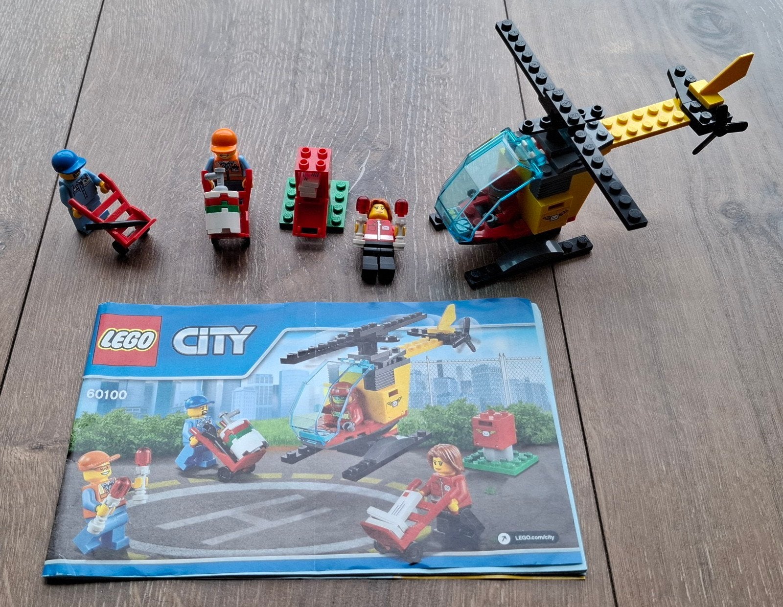 Lego City Vliegveld starterset 60100, Lego, Ophalen of Verzenden, Complete set, Inclusief instructies