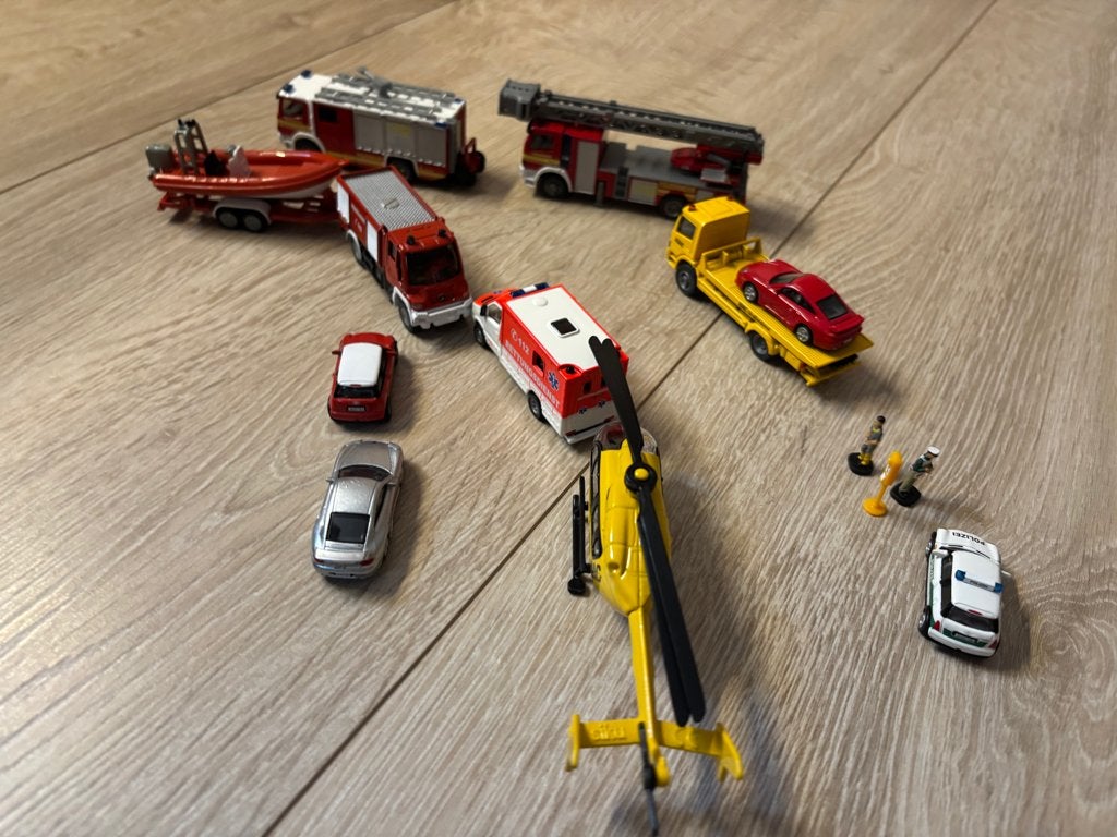 Siku hulpdiensten schaal 1:87, Ophalen of Verzenden, Zo goed als nieuw, Bus of Vrachtwagen, SIKU