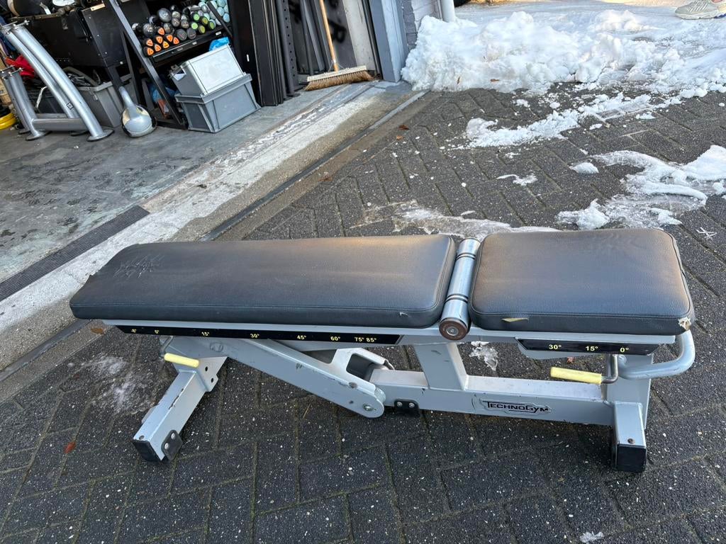 Technogym incline decline verstelbare bank adjustable bench, Ophalen, Gebruikt, Technogym pure strength, Bank