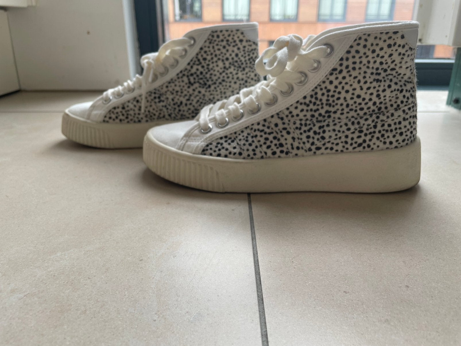 Gola Sneakers - Maat 37, Verzenden, Wit, Sneakers of Gympen, Zo goed als nieuw