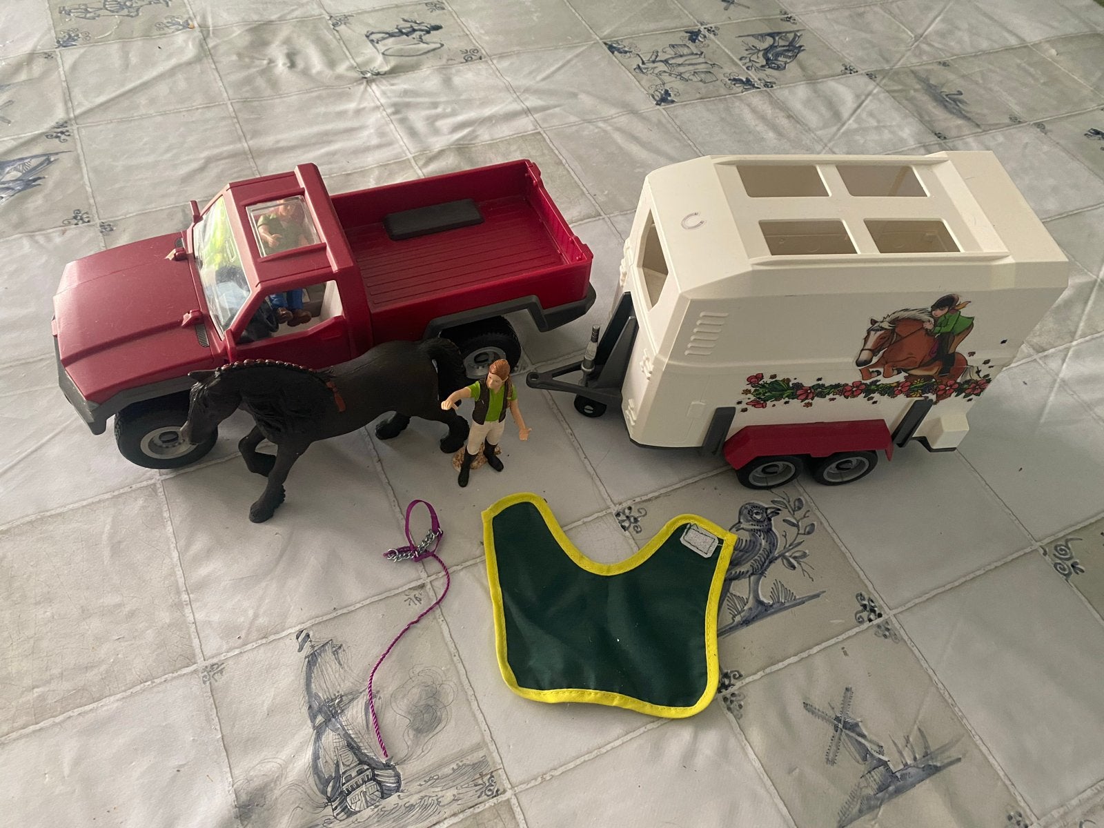 Schleich pick-up, paardentrailer en accessoires, Ophalen of Verzenden, Gebruikt