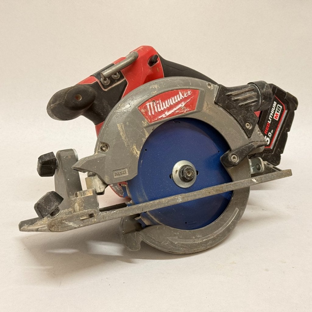 Milwaukee M18 CCS55 Handcirkelzaag 18V + Accu, Milwaukee, Zo goed als nieuw, Support@milwaukee.com, Milwaukee Electric Tool Corporation, 13135 W. 
Lisbon Road, Brookfield, WI 53005
USA
