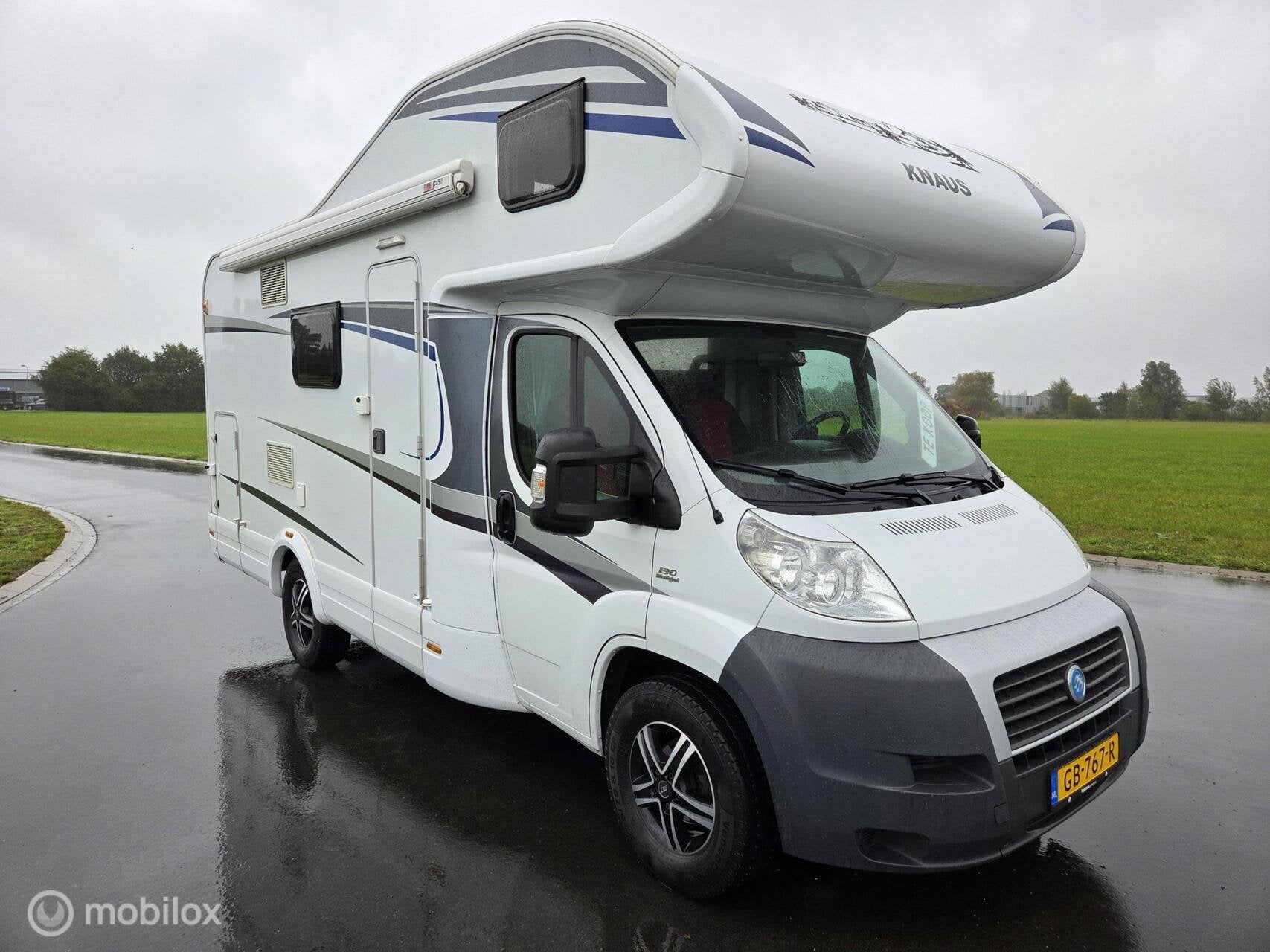 Knaus Sky Traveller 2014 ☆ 6 Persoons, Dakairco, 131PK☆, Alkoof, 6 tot 7 meter, Bedrijf, 6 tot 7 meter