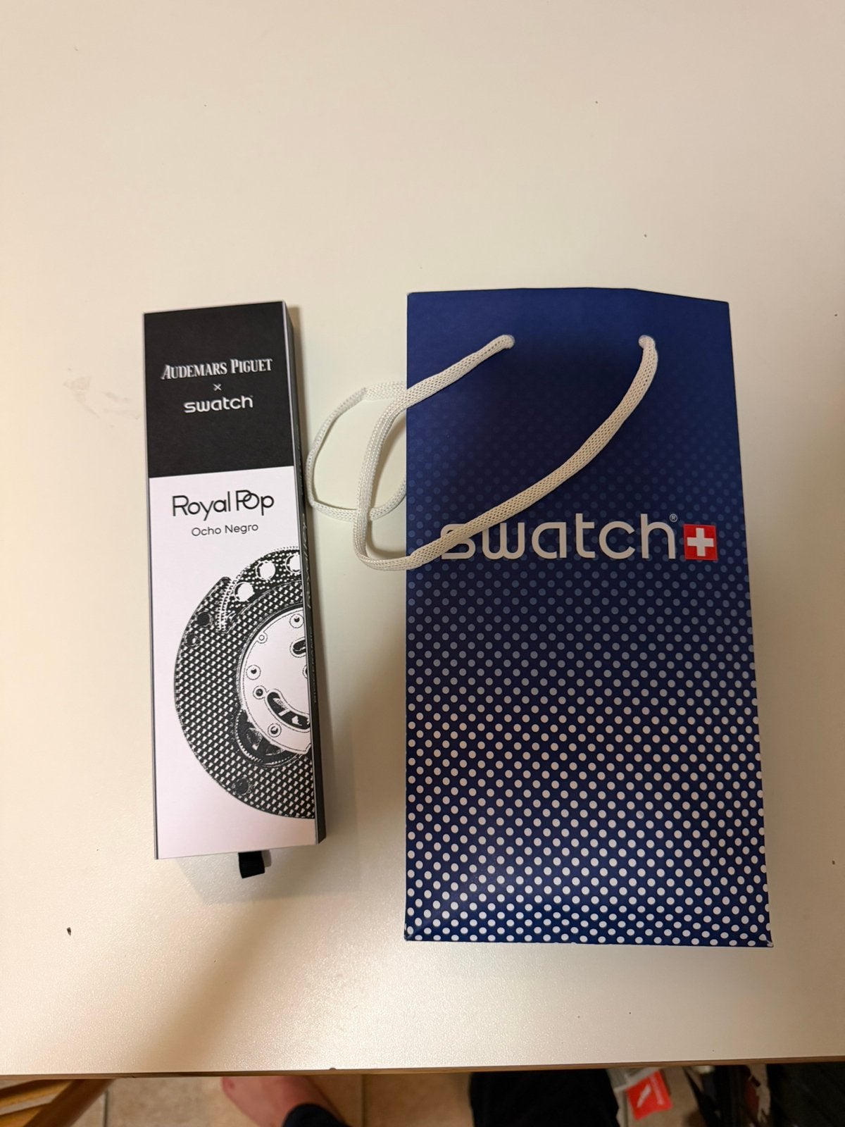 AP X SWATCH Royal pop, Ophalen, Nieuw