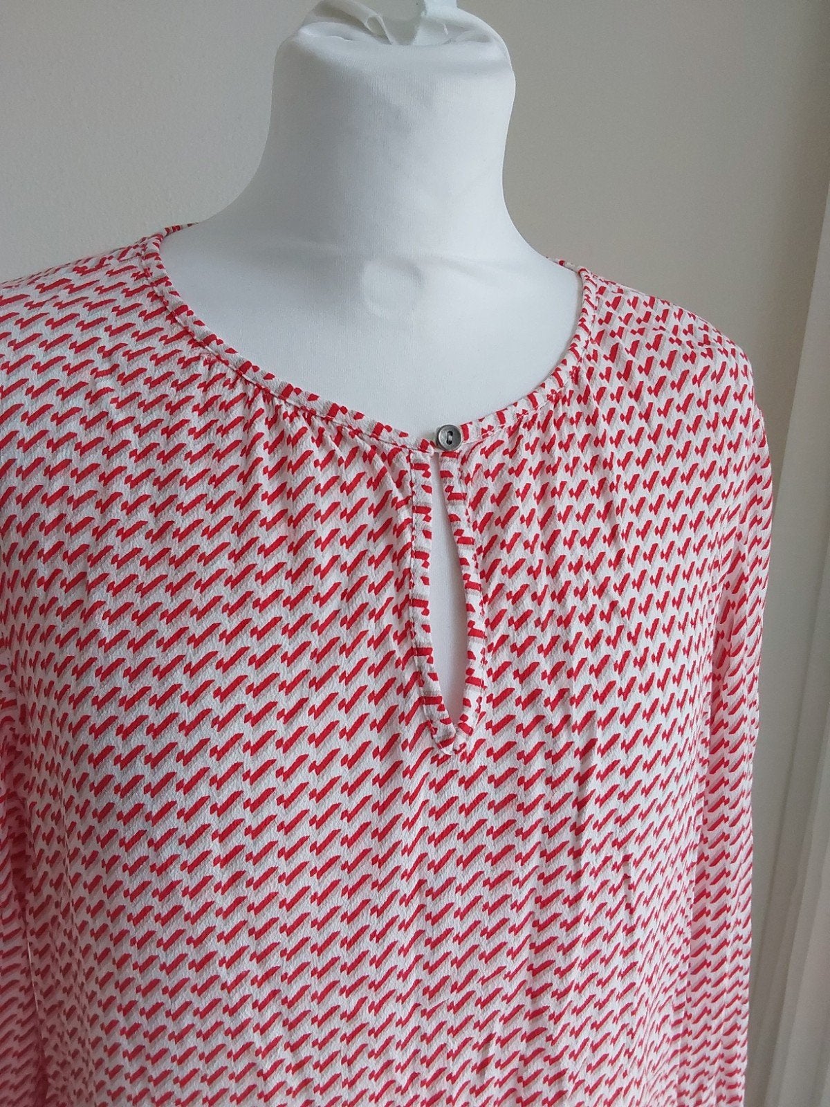 Prachtige top van Expresso maat 40 met leuke rode print, Expresso, Verzenden, Zo goed als nieuw, Rood