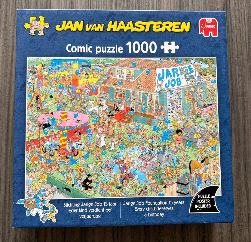 Jan van Haasteren - Stichting Jarige Job - 1000 stukjes, Ophalen of Verzenden, 500 t/m 1500 stukjes, Zo goed als nieuw