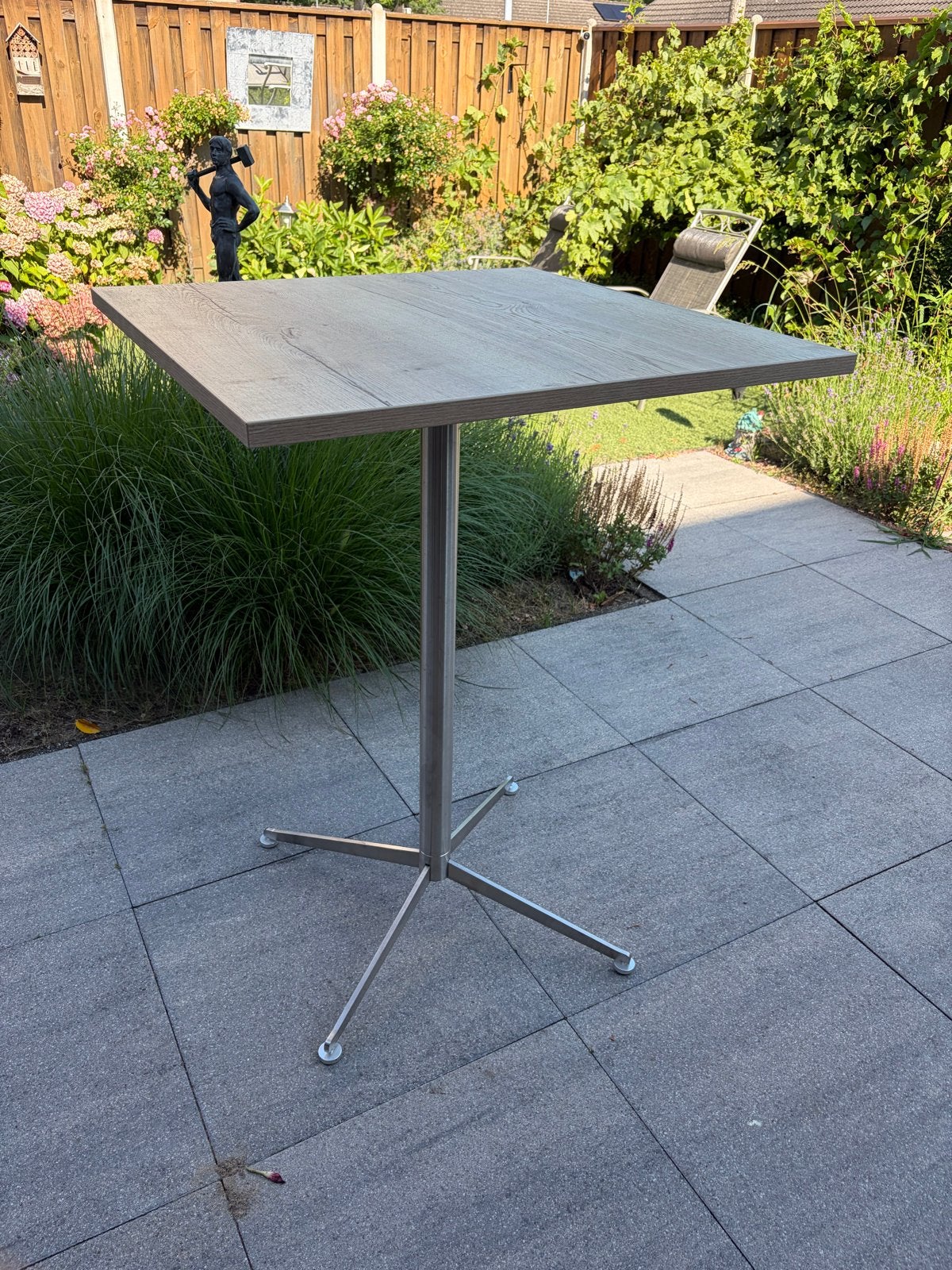 Luxe statafel met RVS onderstel en licht eiken blad, Ophalen, Gebruikt