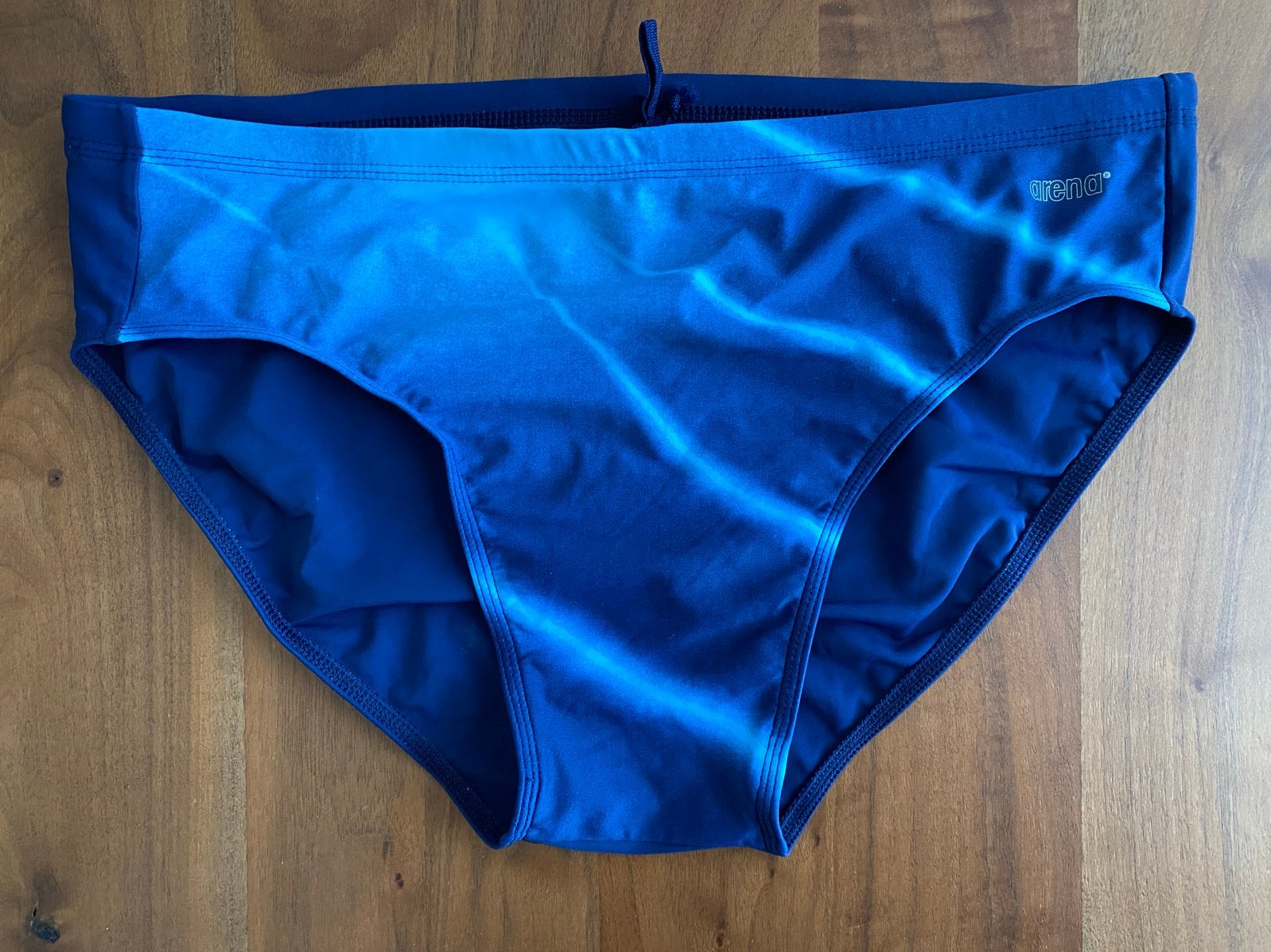 Arena zwembroek blauw maat 8, Kleding | Heren, Badmode en Zwemkleding, Ophalen of Verzenden, Overige maten, Blauw, Zwemslip