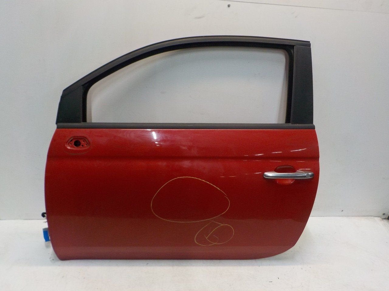 Portier links voor Fiat 500, Onderdelen@venauto.nl, Van der Ven Autorecycling B.V., Gebruikt, Ettenseweg 76, 4706 PB Roosendaal, The Netherlands