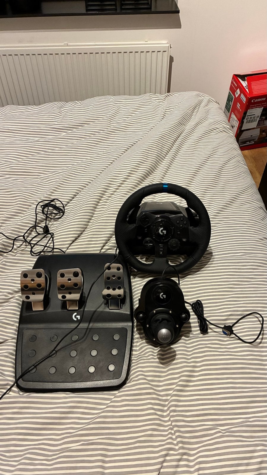 Logitech G923 Racestuur met Shifter en Pedalen, Ophalen, Racestuur, Force feedback, Zo goed als nieuw