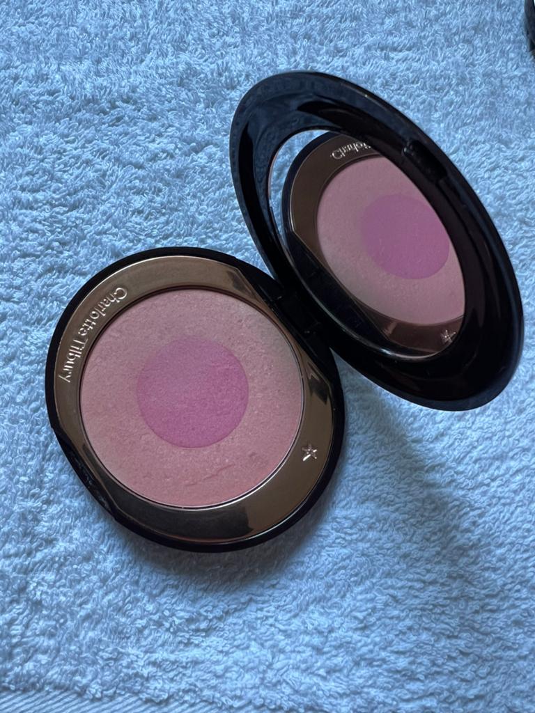 Charlotte Tilbury Cheek To Chic Blush Love Is The Drug, Ophalen, Wangen, Zo goed als nieuw, Make-up