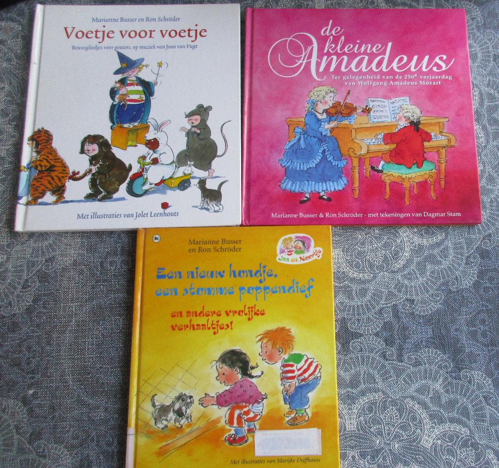 Marianne Busser - Ron Schröder - 4 prentenboeken, Ophalen of Verzenden, Gelezen, Prentenboek