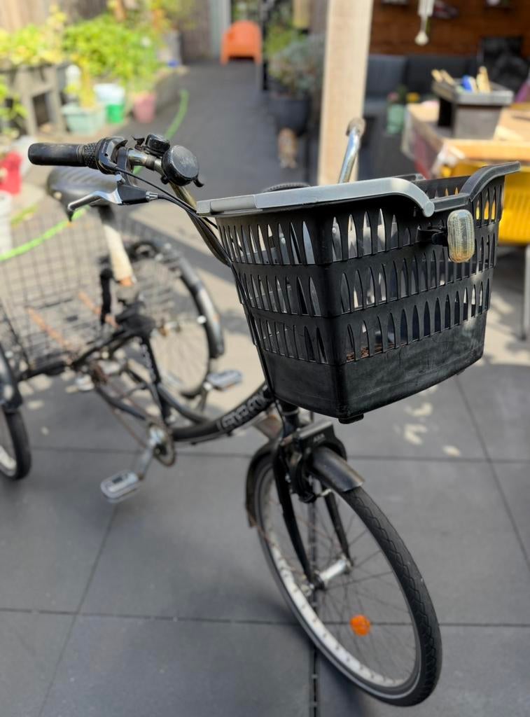 Driewieler voor volwassenen LET OP!!->OPKNAPPER!!, Fietsen en Brommers, Fietsen | Bakfietsen, Gebruikt, Overige merken, 1 kind