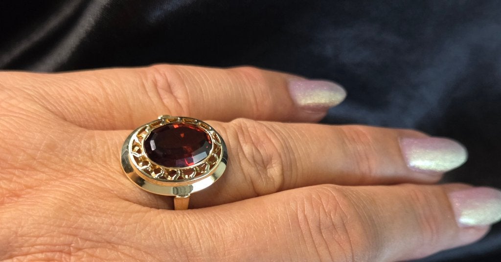 Gouden Vintage ring met edelsteen topaas. 2026/414, Overige kleuren, ., Ophalen of Verzenden, Zo goed als nieuw