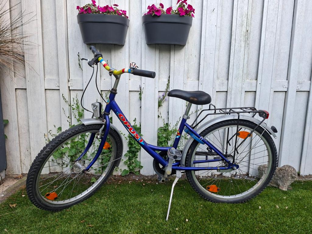 Kinderfiets 24 inch - Blauw, Ophalen, 20 inch of meer, Gebruikt, Velgrem