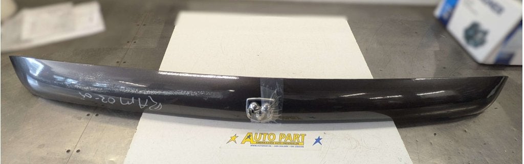 Dodge Ram pickup bug shield 2002-2005, Gebruikt, PO Box 21-8004 | Auburn Hills, MI 48321-8004, Voor, Amerikaanse onderdelen