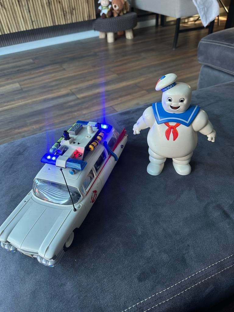 Ghostbusters Ecto-1 met Stay Puft Marshmallow Man, Ophalen of Verzenden, Gebruikt, Overige typen
