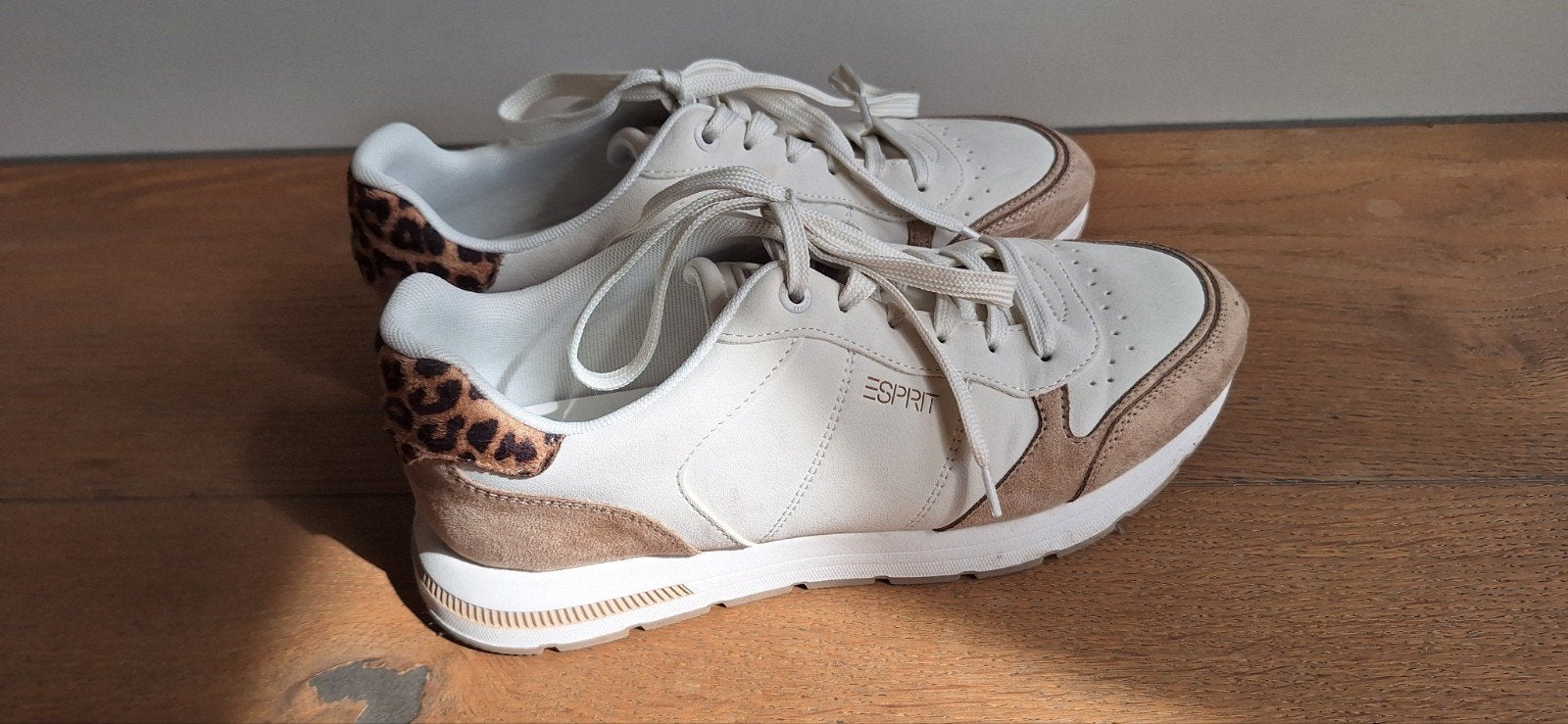 Te koop sneakers, damesschoen maat 40, Esprit, als nieuw, Ophalen, Zo goed als nieuw, Overige typen, Overige merken