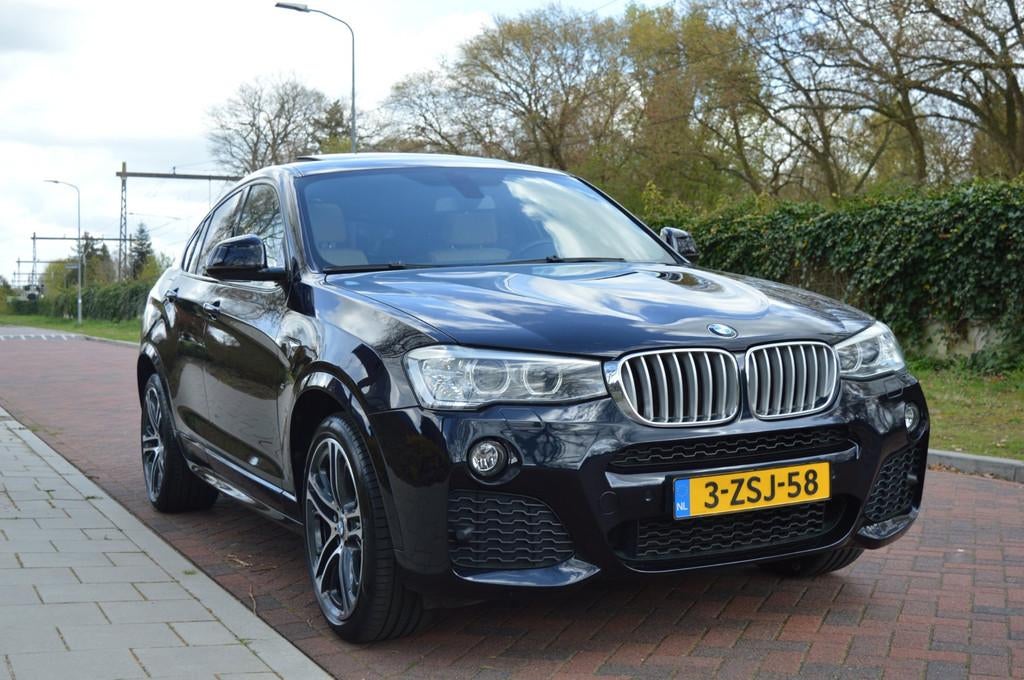 BMW X4 XDrive28i High Exe M-pakket/schuifdak, Automaat, Gebruikt, 4 cilinders, 2000 kg