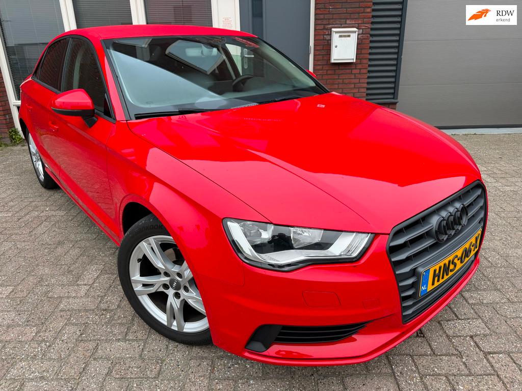 Audi A3 LIMOUSINE 1.4 TFSI Ambiente Pro Line Plus / Navi / P, Voorwielaandrijving, Gebruikt, 4 cilinders, Met garantie (alle)