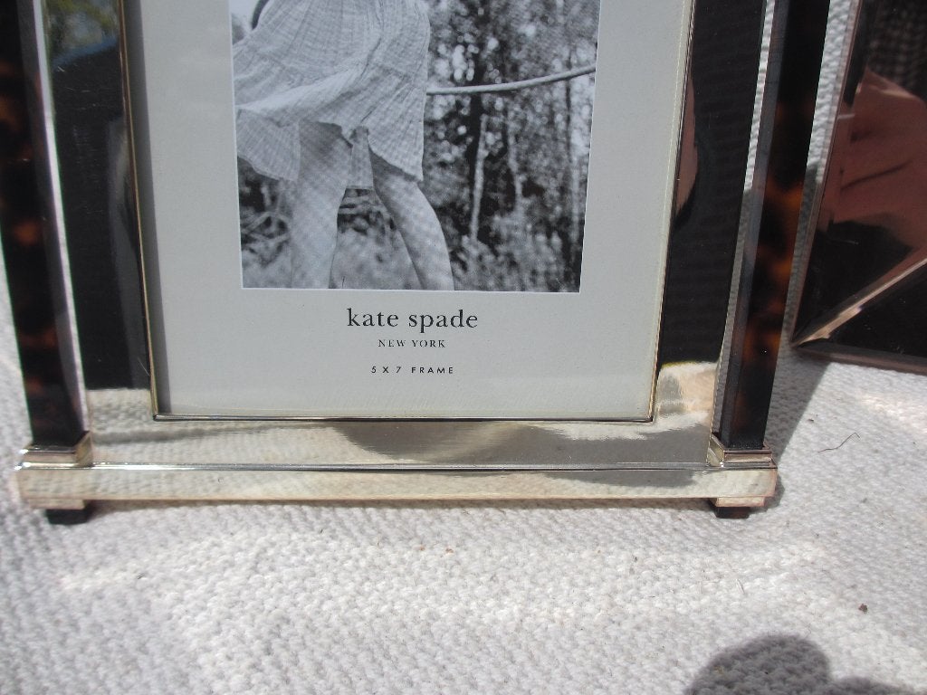 Twee heel mooie fotolijsten Kate Spade/ New York, Ophalen of Verzenden, Zo goed als nieuw, Met glas, Standaard fotolijst