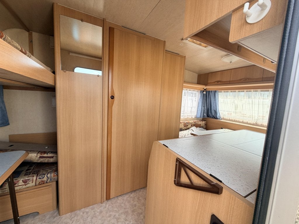 Adria Unica 390 DB Stapelbed Lichtgewicht, Caravans en Kamperen, Caravans, Bedrijf, Adria, Luifel, 500 - 750 kg
