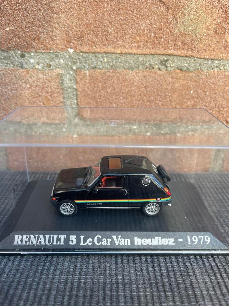1:43 UH Renault 5 Le Car Van heullez 1979, Hobby en Vrije tijd, Modelauto's | 1:43, Ophalen of Verzenden, Nieuw, Auto, Universal Hobbies