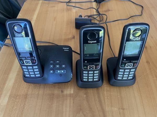 Gigaset (Siemens), Ophalen, Zo goed als nieuw, 3 handsets