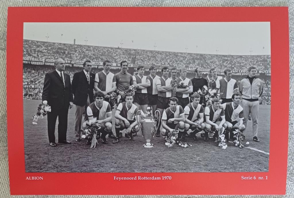 Complete set van 10 foto kaarten Feyenoord (1e serie), Verzamelen, Sportartikelen en Voetbal, Ophalen of Verzenden, Zo goed als nieuw