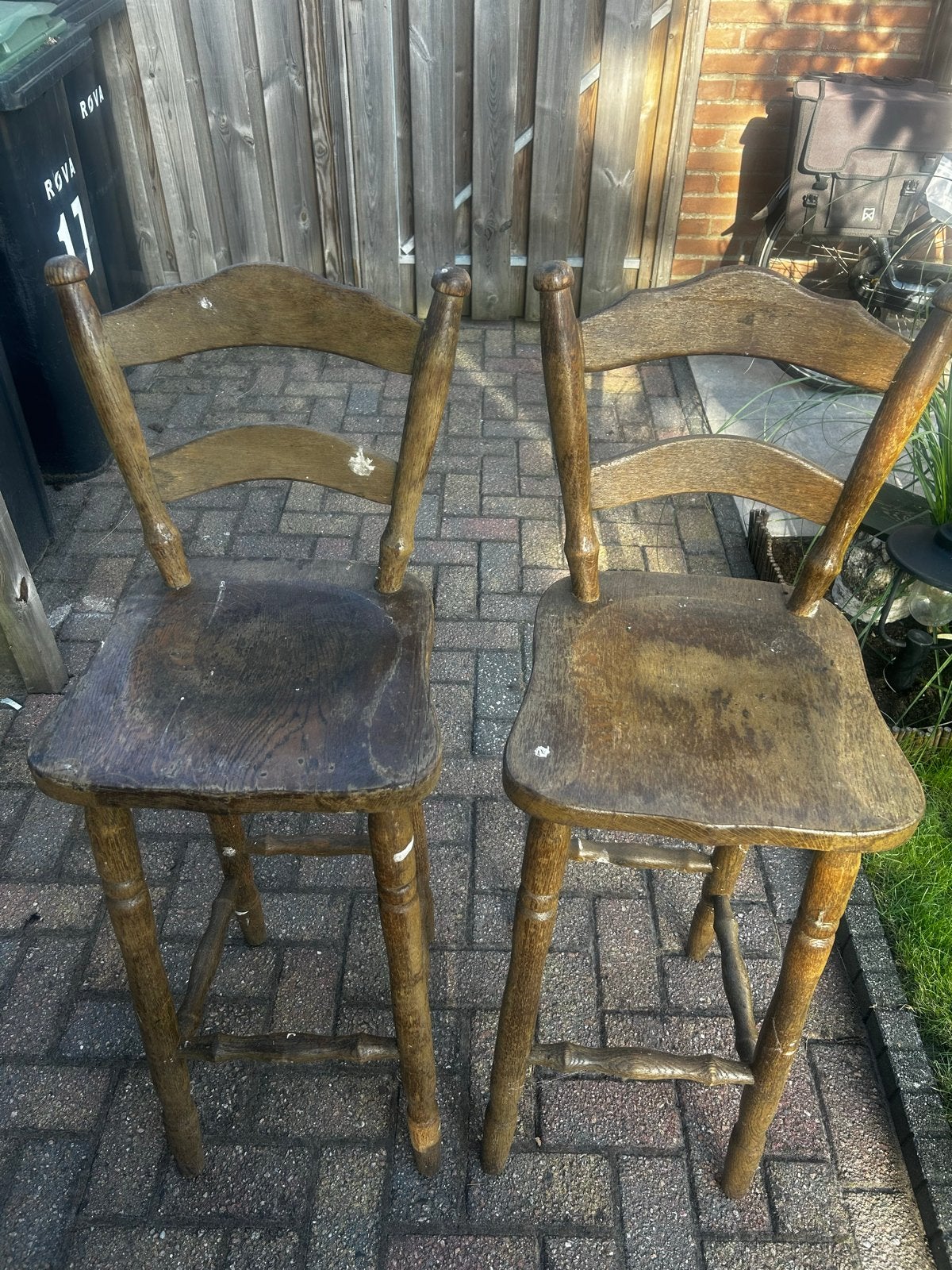 Set van 2 houten barkrukken, Huis en Inrichting, Ophalen, Gebruikt, Met voetsteun, 90 cm of meer