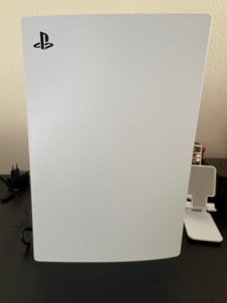 Ps5 of ruilen met pc, Spelcomputers en Games, Spelcomputers | Sony PlayStation 5, Ophalen, Zo goed als nieuw, Playstation 5