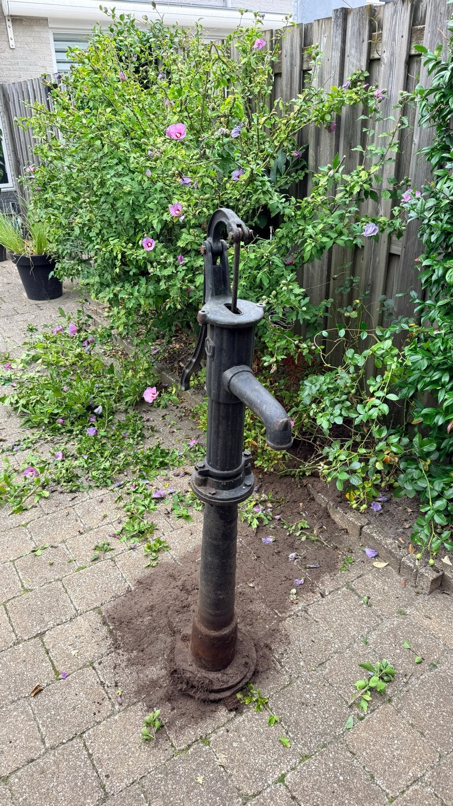 Antieke gietijzeren waterpomp voor tuin of decoratie, Tuin en Terras, Ophalen, Gebruikt