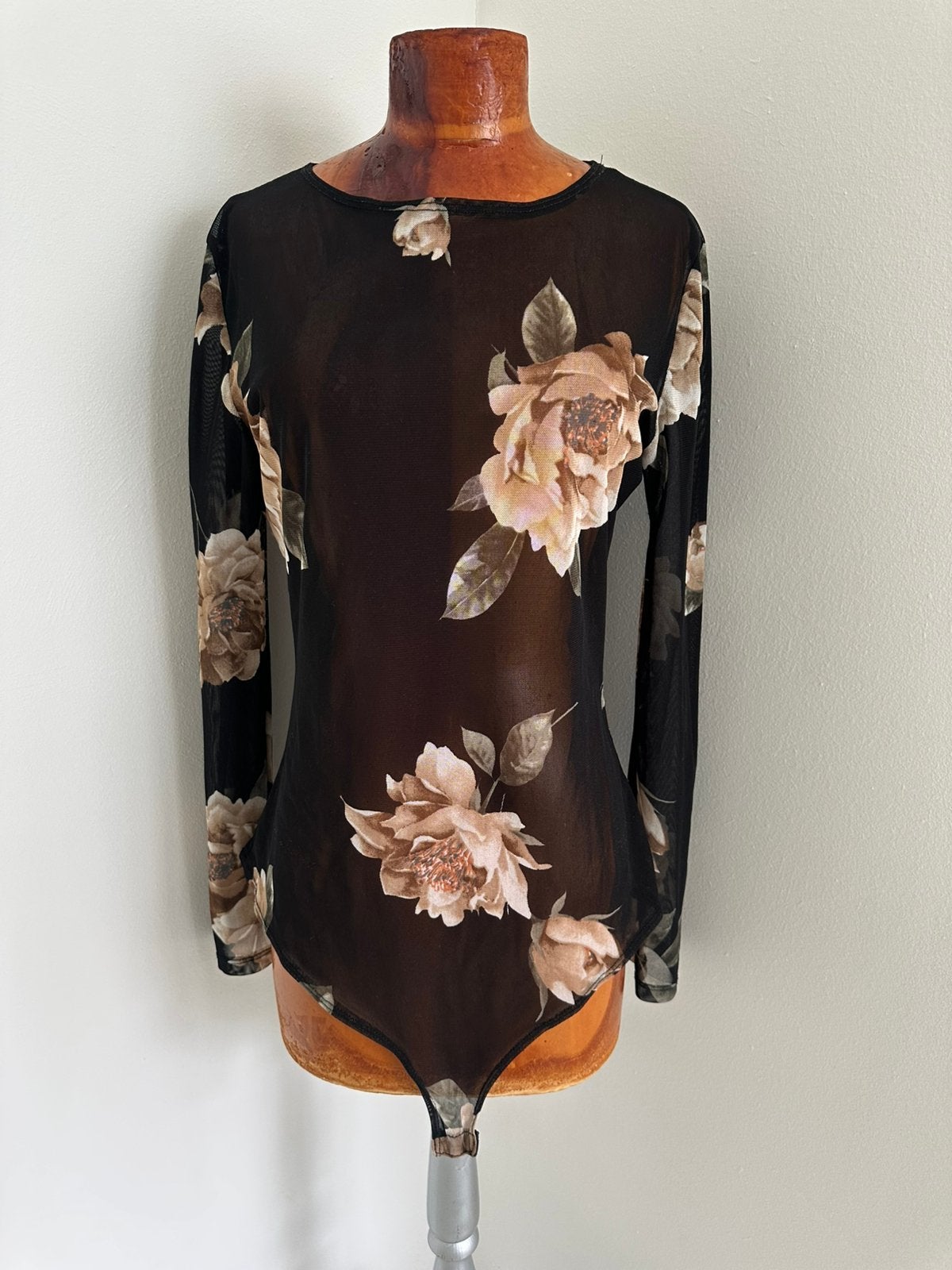 Zwart gebloemde BLVD mesh bodytop in maat M, Kleding | Dames, Tops, Maat 38/40 (M), Zwart, Ophalen of Verzenden, Zo goed als nieuw