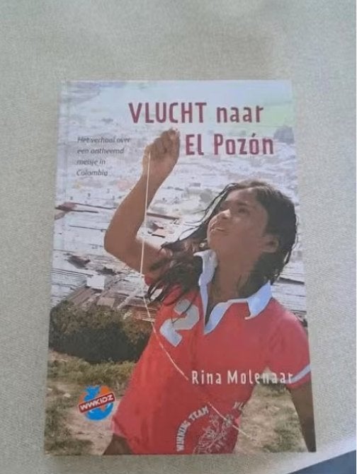 WWKids - Rina Molenaar - Vlucht Naar El Pozon, Ophalen of Verzenden, Zo goed als nieuw