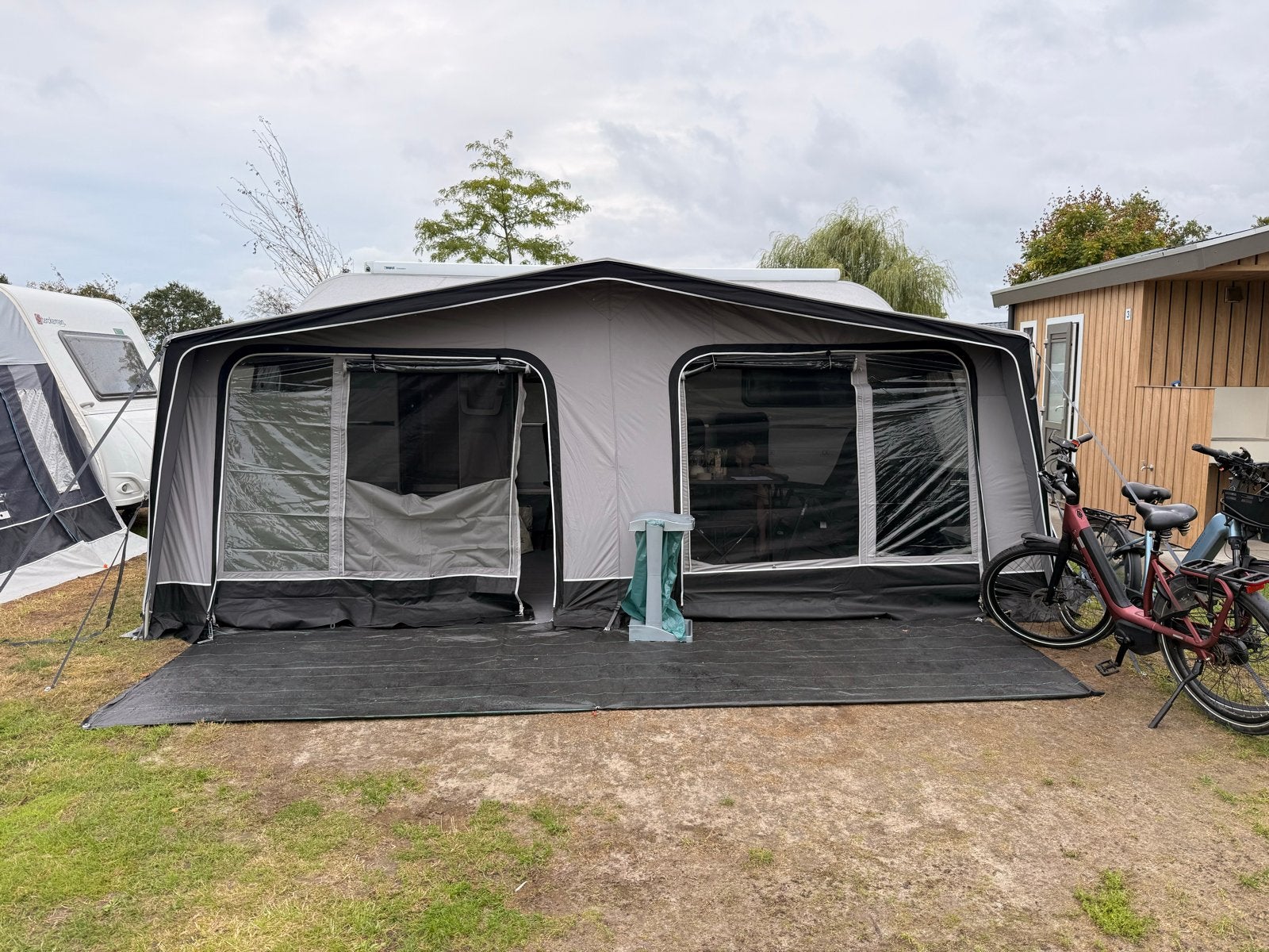 Westfield pluto xl opblaasbare voortent, Caravans en Kamperen, Ophalen, Zo goed als nieuw, Polyester, Overige merken