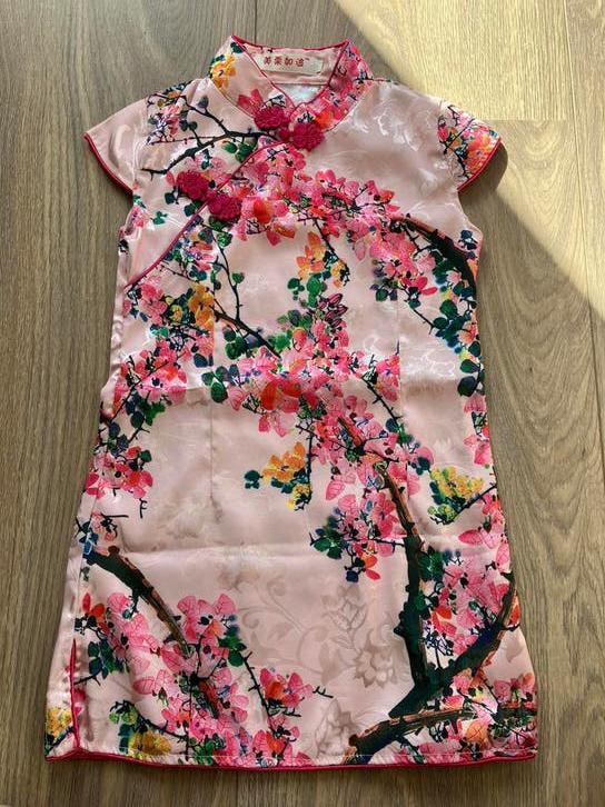 Jurk maat 104, Kinderen en Baby's, Ophalen of Verzenden, Zo goed als nieuw, Meisje, Jurk of Rok