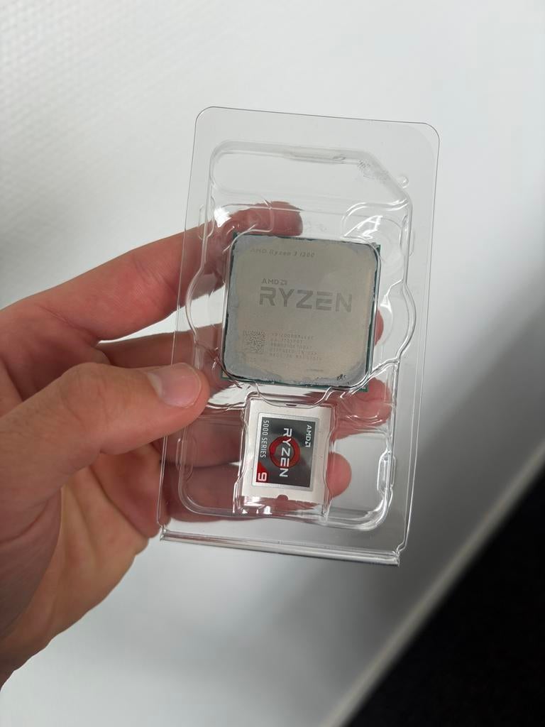 Ryzen 3 1200 tray, Computers en Software, Processors, Ophalen of Verzenden, Zo goed als nieuw, 3 tot 4 Ghz