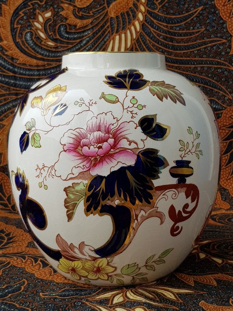 Mooie oude Mason's Mandalay vaas uit Engeland 20 cm.