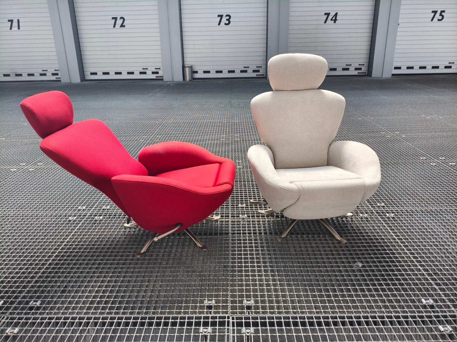 2 Cassina Maralunga Dodo fauteuils - Rood en Crème, Twee, Ophalen of Verzenden, Zo goed als nieuw, Stof