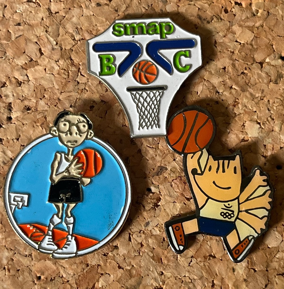 Leuke basketbal pins - Smaps, jongen en kat, Gebruikt, Ophalen of Verzenden, Nvt, Nvt