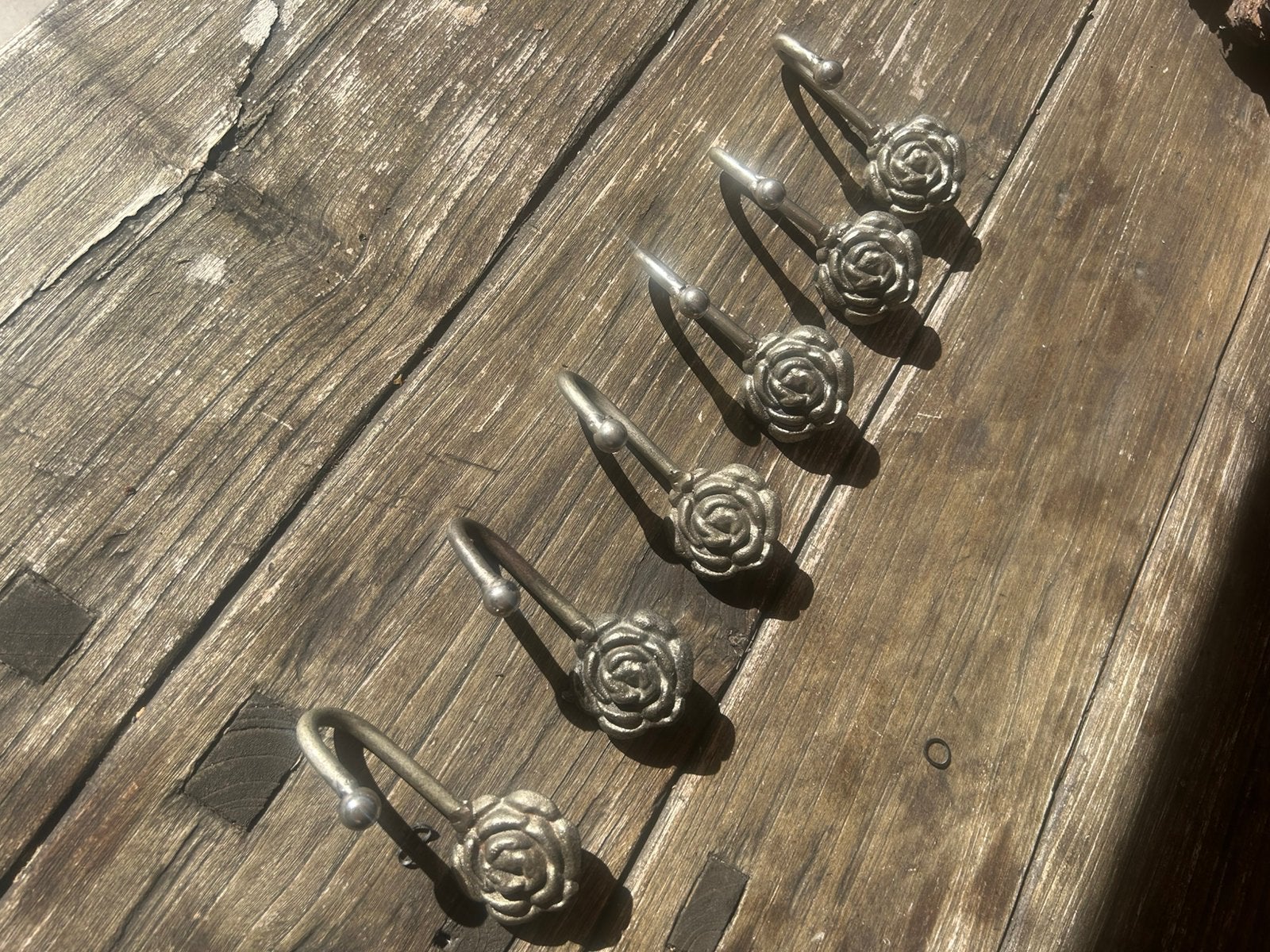 6 kapstokhaken met roos, Wandhaken, Ophalen of Verzenden, Zo goed als nieuw, Minder dan 100 cm