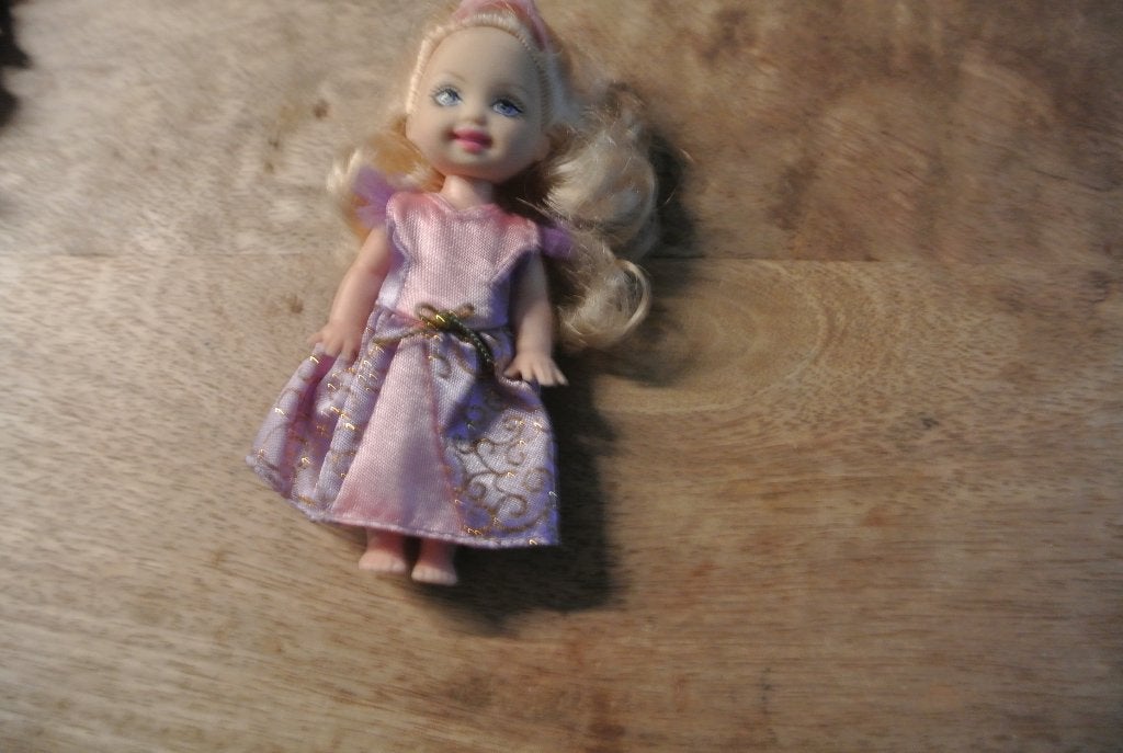 Barbie Shelly popje/ nr 68, Ophalen of Verzenden, Zo goed als nieuw, Barbie